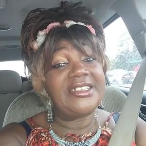 Meet your Posher, Deborah